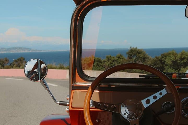 Riviera Sunset Drive - Cannes Road Trip en Buggy Vintage