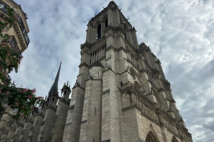 Paris Top 15 Attractions Guided Experience