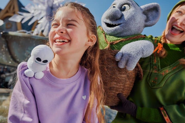 Disneyland® Paris Express Shuttle with Ticket from Central Paris