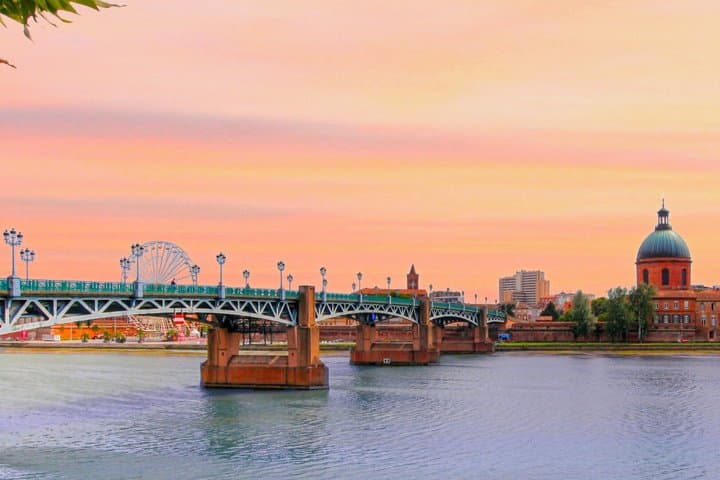 TOP Toulouse : Private Guided Tour with your mobile