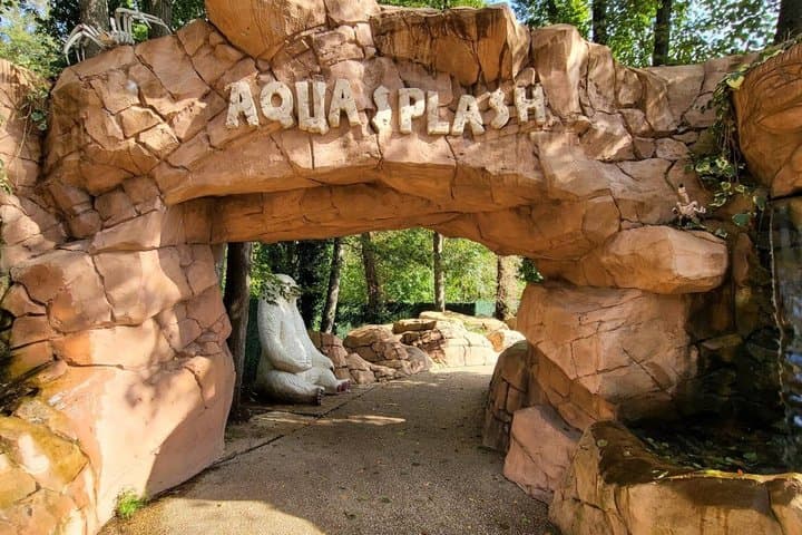 Cool Off from Heat: Parc Saint-Paul Theme Park DayTrip from Paris