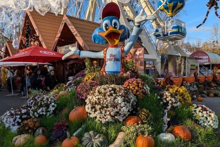 Cool Off from Heat: Parc Saint-Paul Theme Park DayTrip from Paris