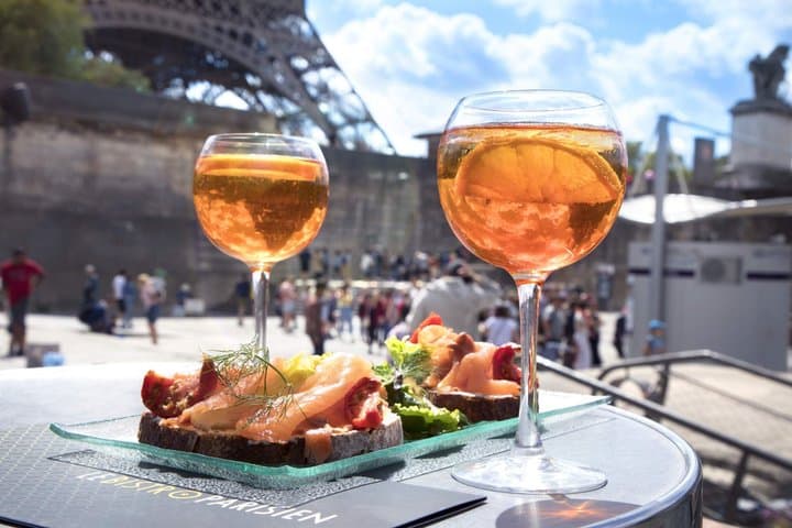 Eiffel Tower View Dining at Le Bistro Parisien Paris Seine