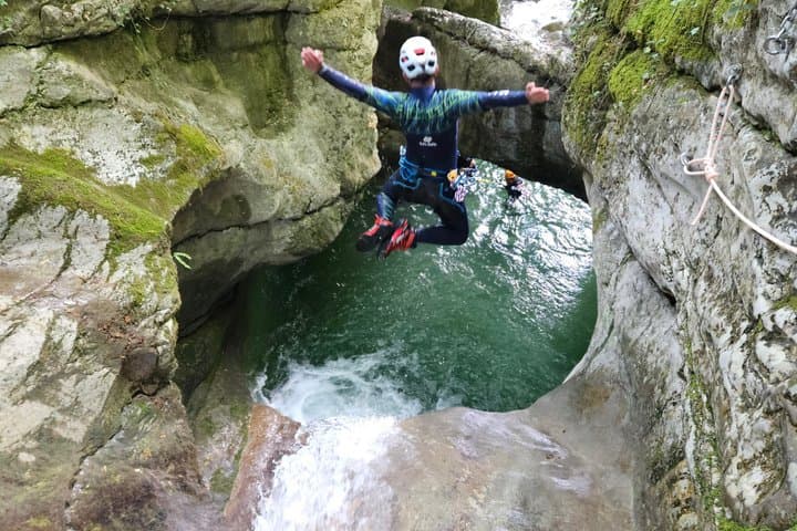 Aquatic afterwork in the Canyon of Versoud