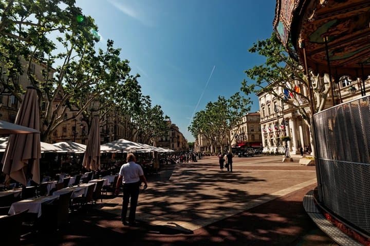 Avignon Self Guided Walking Tour Landmarks Audio and Quiz