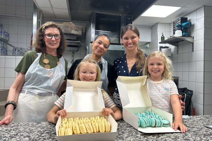 Paris Baking Experience near Notre-Dame - Traditional or Macarons