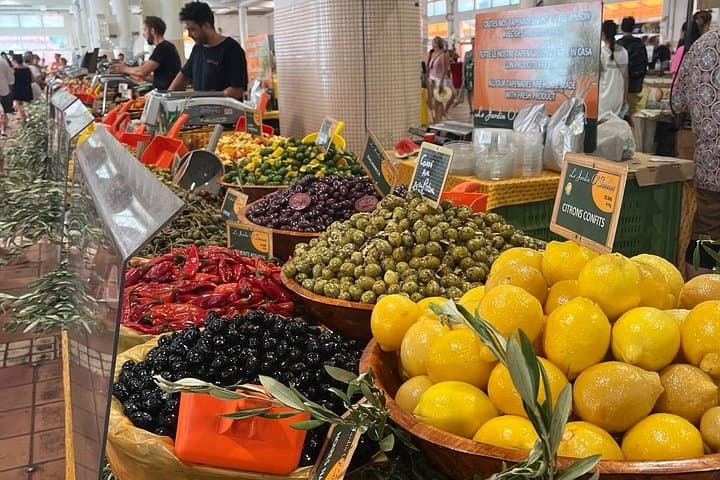 Cannes: Cinema Private Walk & Riviera Bites