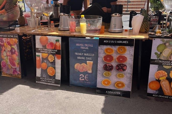 Cannes: Cinema Private Walk & Riviera Bites