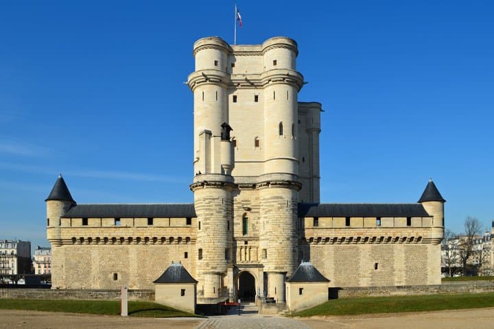 Chateau de Vincennes Paris Entry Tickets with AR AudioGuide