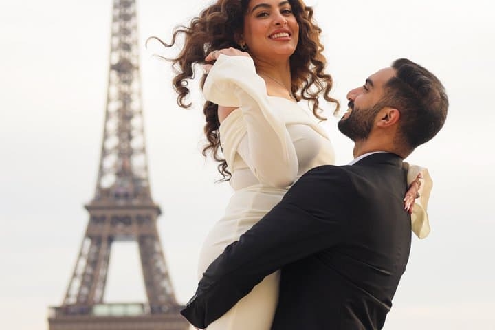 Professional and Private Paris Photoshoot Session