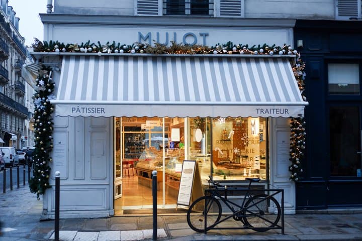 Paris Christmas Gourmet Food Small Group Walking Tour