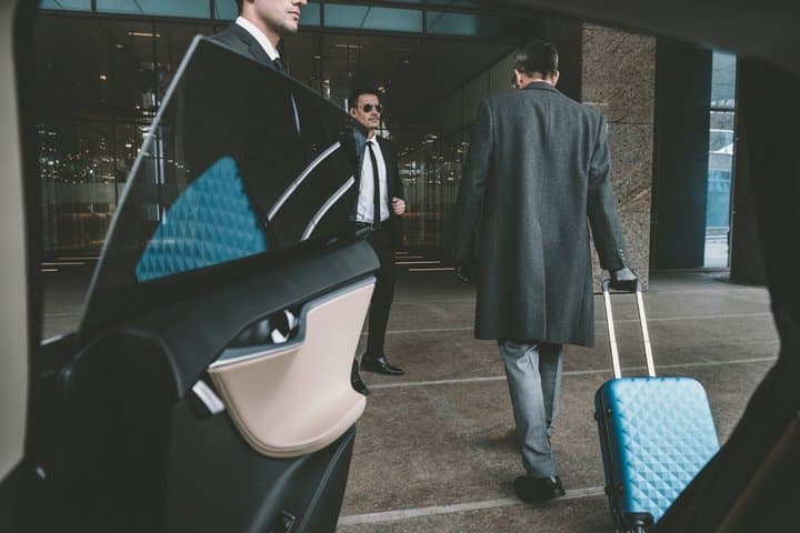 Private Transfer from Paris to Paris Charles de Gaulle Airport