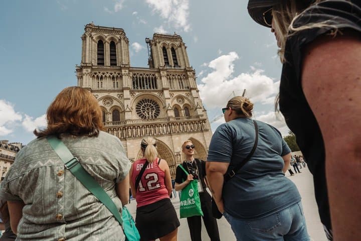 Paris Highlights Tour: Eiffel Tower, Notre Dame & Louvre Entry