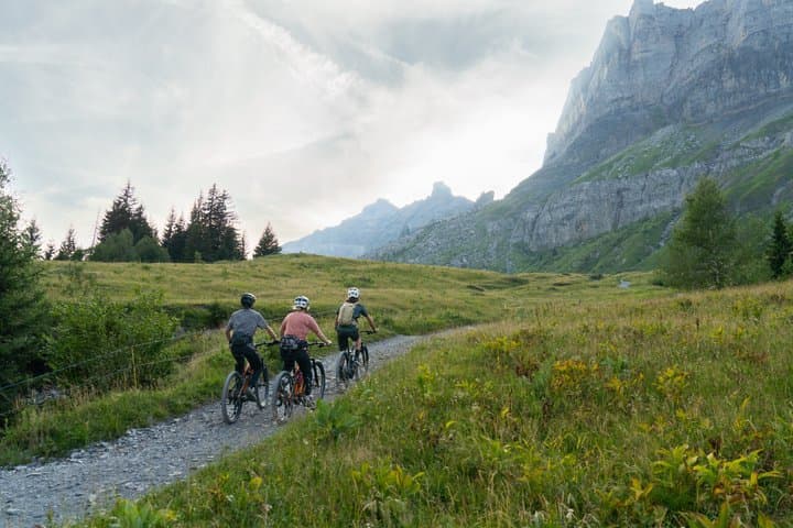 eBike Mont-Blanc at high altitude – Day over Chamonix