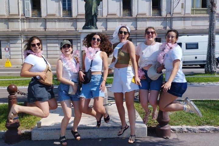 Nice: Private Treasure Hunt special bachelorette party