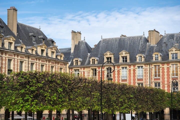 Marais Treasure Hunt & Discovery — Self-guided Paris Game