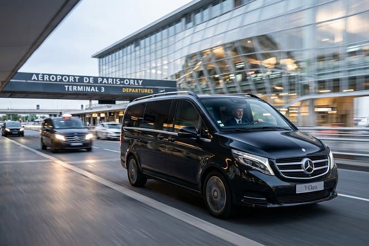 Paris: ORY Airport Private Transfer ⇄ City Center/Disneyland