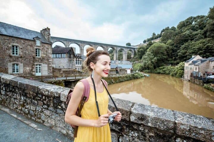 Hello Dinan: Private 2-Hour Intro City Walk with Local Guide