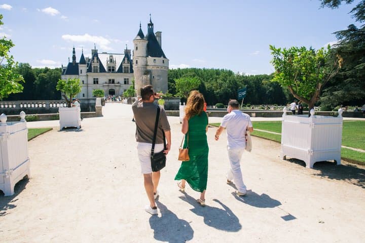 Loire Valley Castles Trip with Chenonceau and Chambord from Paris