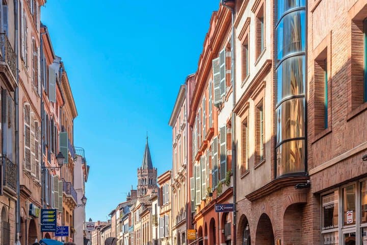 Toulouse Walking Tour with Audioguide on your Smartphone
