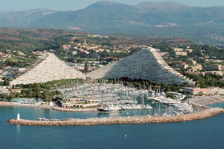 Sunset Magic 4 hours Yacht Cruise on the French Riviera