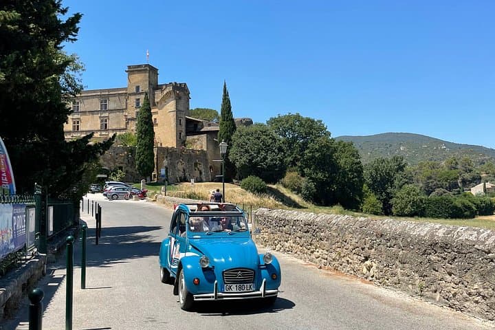 Luberon Villages Discovery Gordes Roussillon and Lourmarin