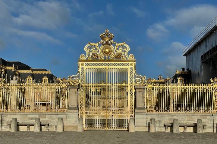 Versailles Palace and Gardens Private Guided Walking Tour