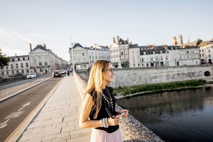 Hello Orléans: Private 2-Hour Intro City Walk with Local Guide