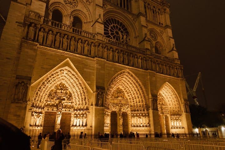 Authentic Paris Walking Tours in Montmartre