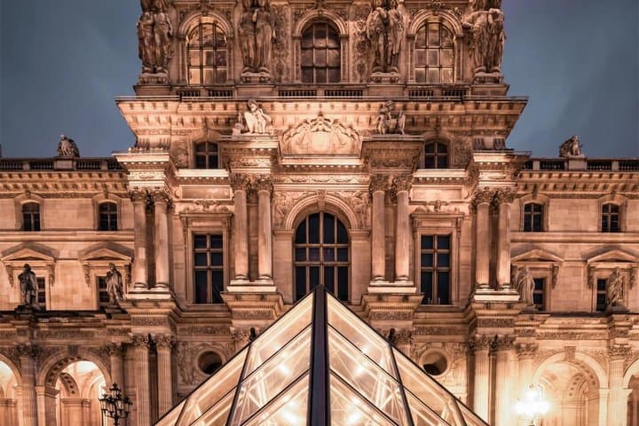 Louvre Museum Ticket with Optional Seine River 1-hour cruise