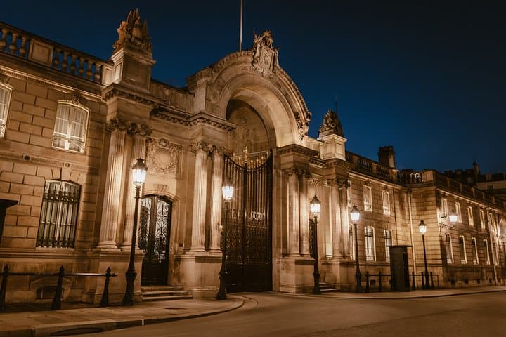 Paris Luxury: Maison Élysée, Opéra Garnier & Café de la Paix