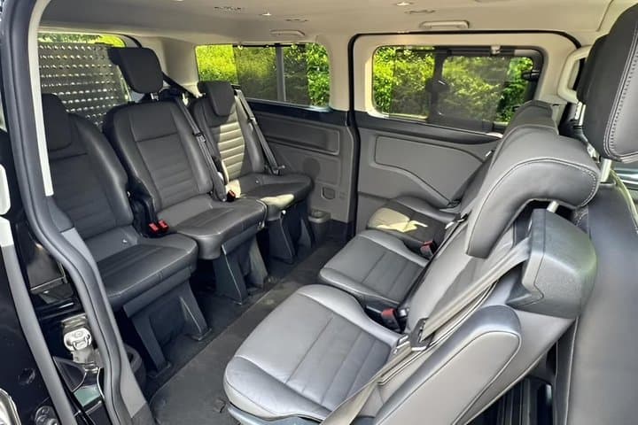 Comfort Private Transfer between Paris and the Airport