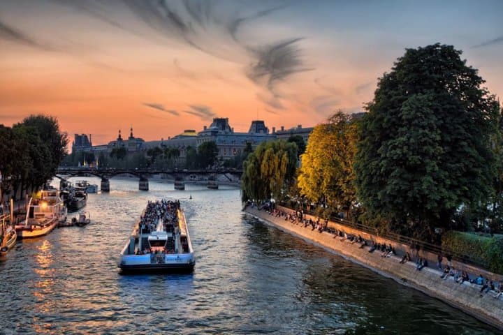 Seine River Cruise in Paris with Drink Ice Cream or Dessert