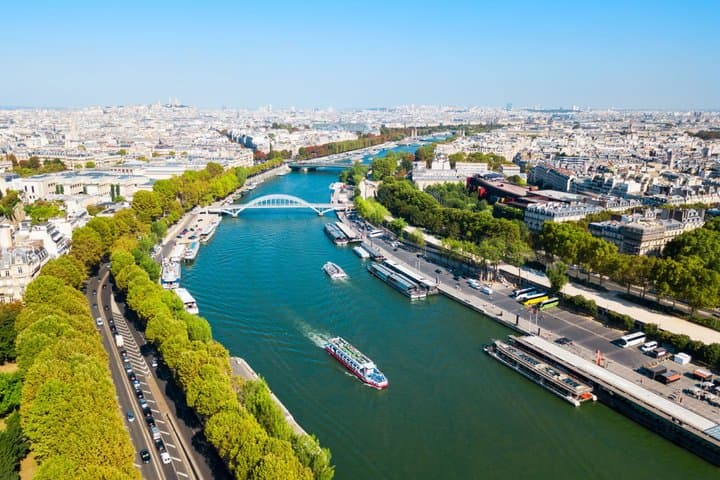 Seine River Cruise in Paris with Drink Ice Cream or Dessert