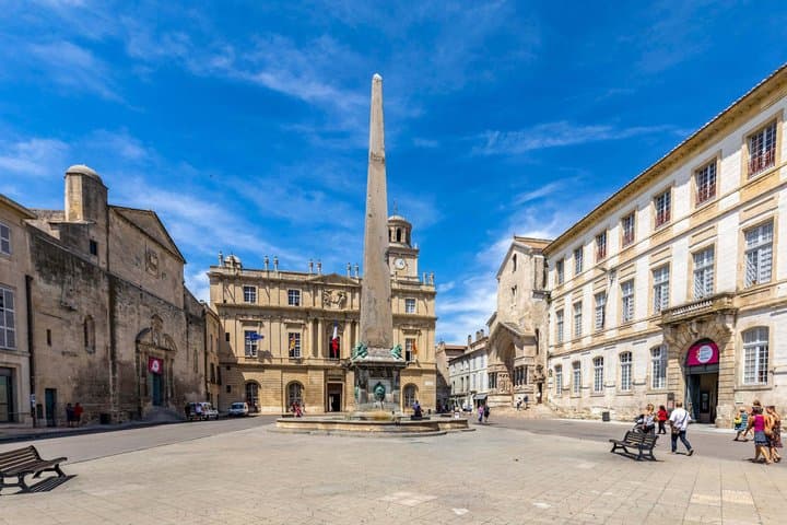 Arles Walking Tour with Audioguide on your Smartphone