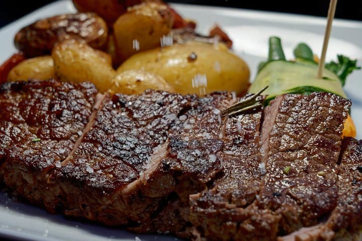 Paris Cruise with All-you-can-eat Premium Steak