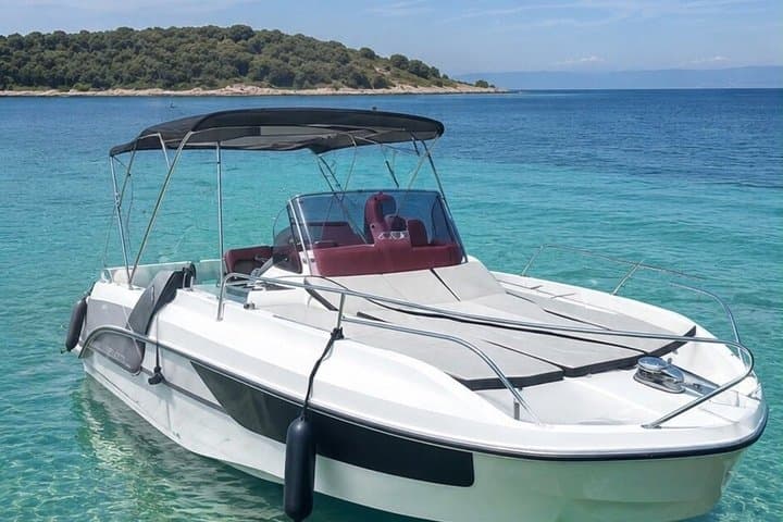 Private Full-Day Boat Tour from Cannes to the Lérins Islands
