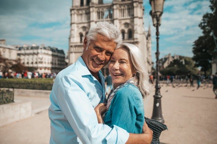 Private Photoshoot at Notre-Dame and Île de la Cité in Paris