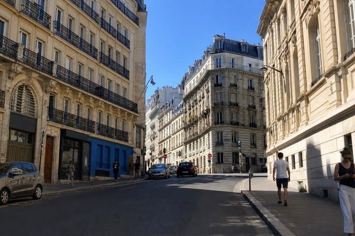 Podcast Tour Paris The Crystal and the Cage