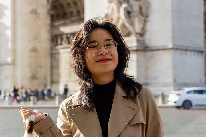 Paris: Professional Photoshoot at the Arc de Triomphe