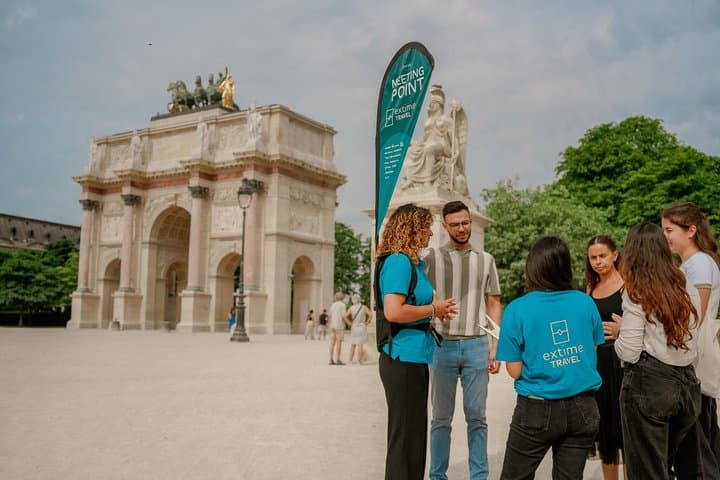 Louvre Reserved Access with Eiffel Tower and Cruise Option