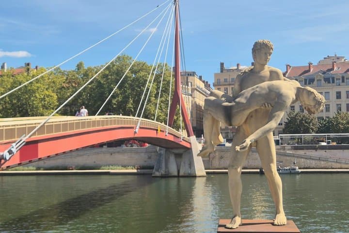 Lyon Old Town Walking Tour in Traboules and Fourvière Funicular