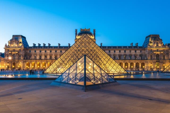 Paris in a Day: Guided Louvre, Eiffel Tower & Seine Cruise