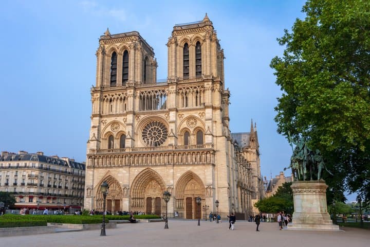 Paris 30+ Sights: Montmartre, Eiffel Tower & Arc Entry