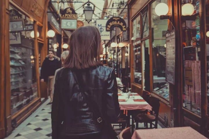 Scavenger Hunt Through Paris' Covered Passages