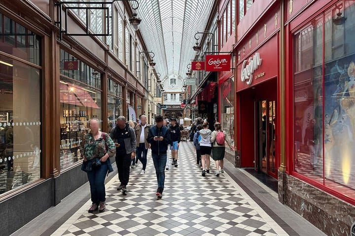 Scavenger Hunt Through Paris' Covered Passages