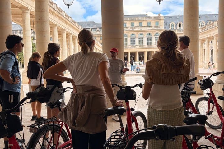 Paris: Bike or eBike Tour, Top Sights & Local Insights