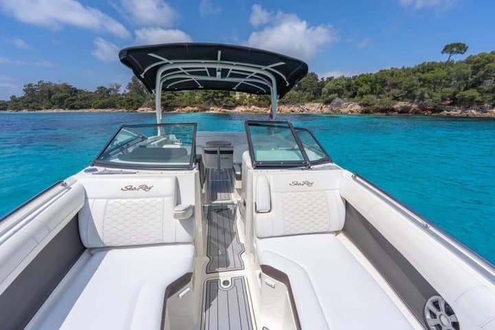 Cannes Private Morning Cruise to Lerins with French Breakfast