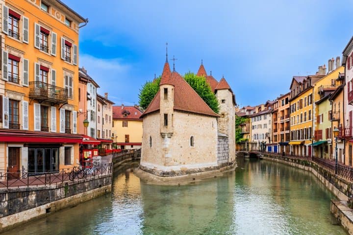 Annecy Walking audio guide 1h and 20 audio comments