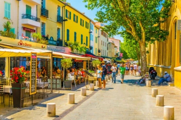 Private Tour for 4 - Discover Cannes, Antibes & St-Paul-de-Vence